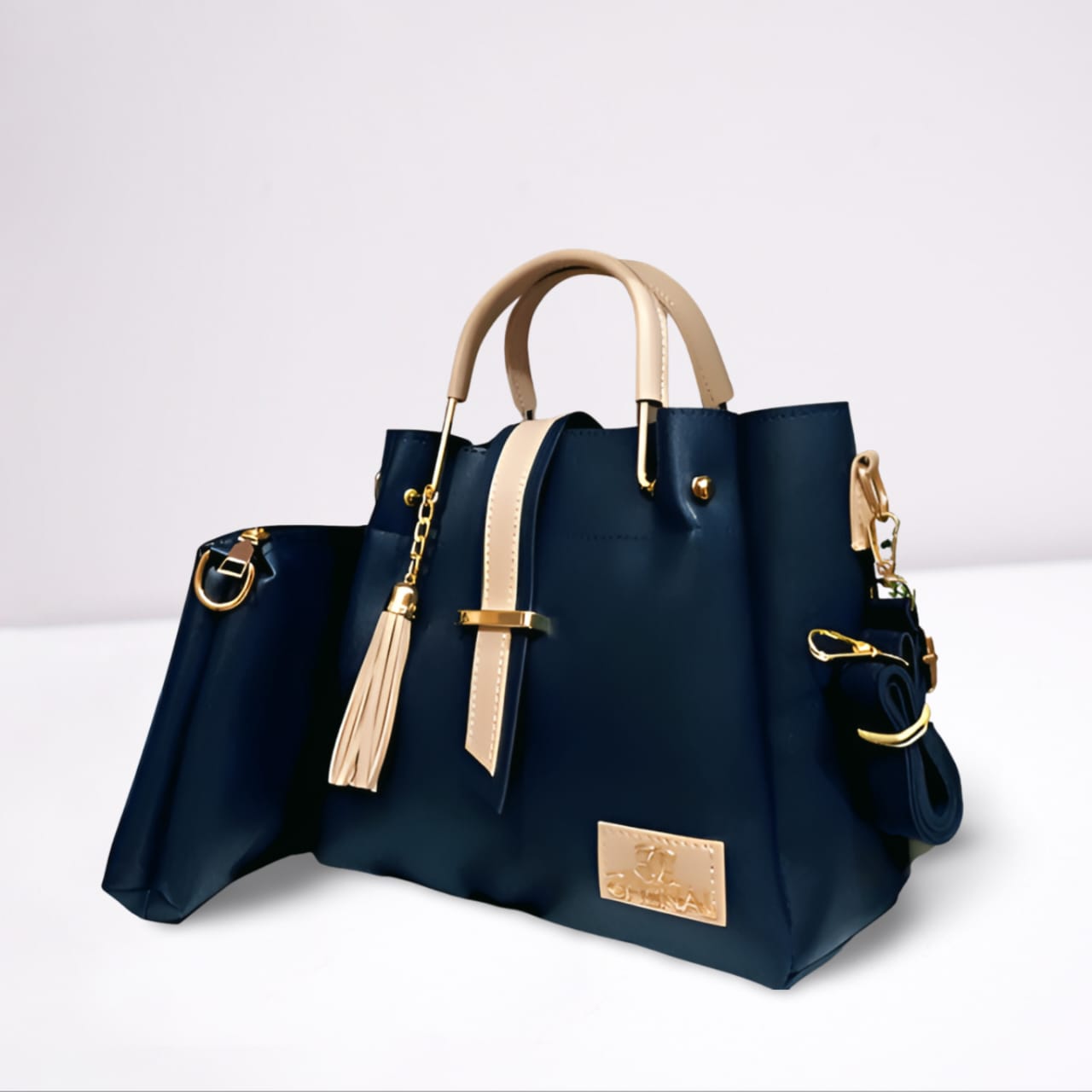Elegant Handbag With 2 Piece
